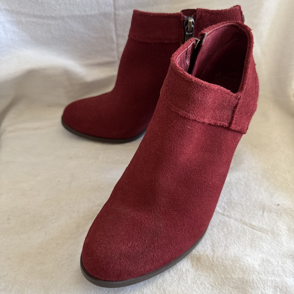 Koolaburra by UGG Amalea Suede Leather Ankle Bootie Amphora Red Women's Sz 8